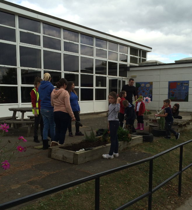 Camps Hill Primary School - Home