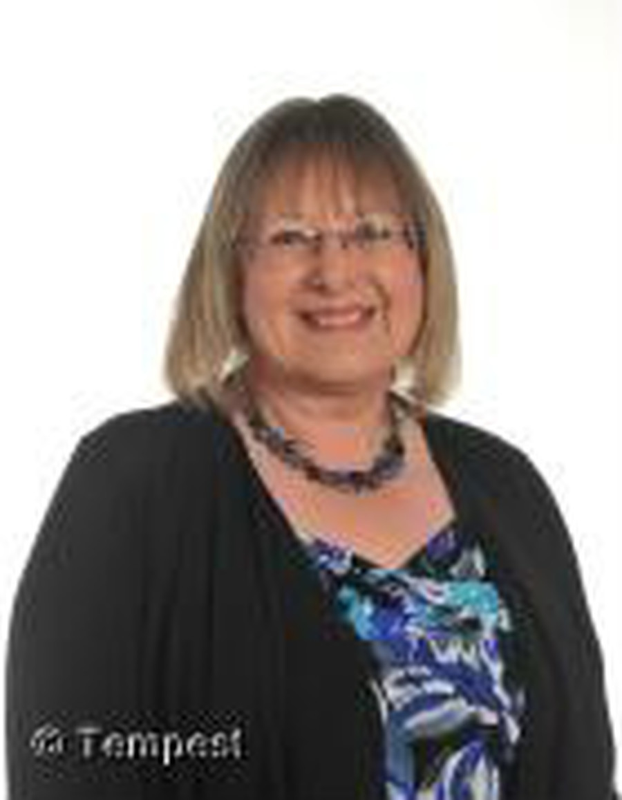 Mrs Spooner - Safeguarding Governor