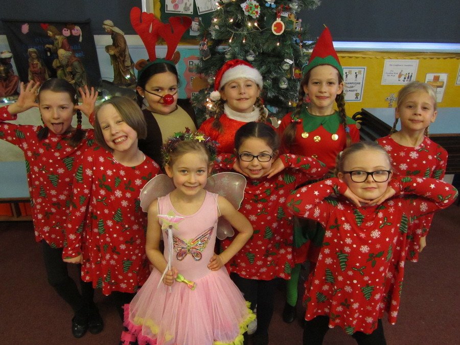 Dance Club Junior - Christmas 2017 Dance Club Junior - Christmas 2017