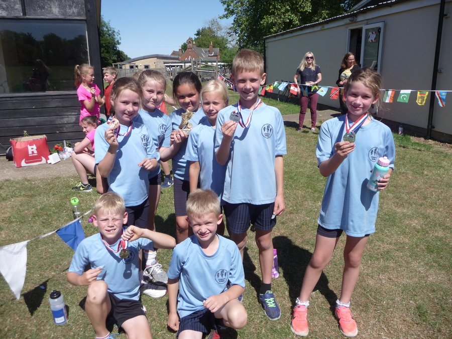 Elmsett hosted the Small Schools XC Run and were delighted to win both the boys and girls races and the event overall! Fantastic running teams.