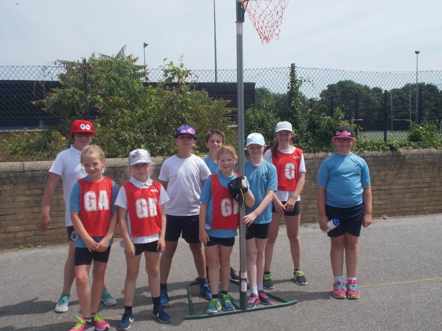 The Owls Hi-5 Team came 3rd in the Pyramid Competition in June 2018 - Great Job!