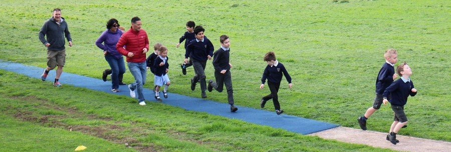 Parents and Pupils running a Daily Mile