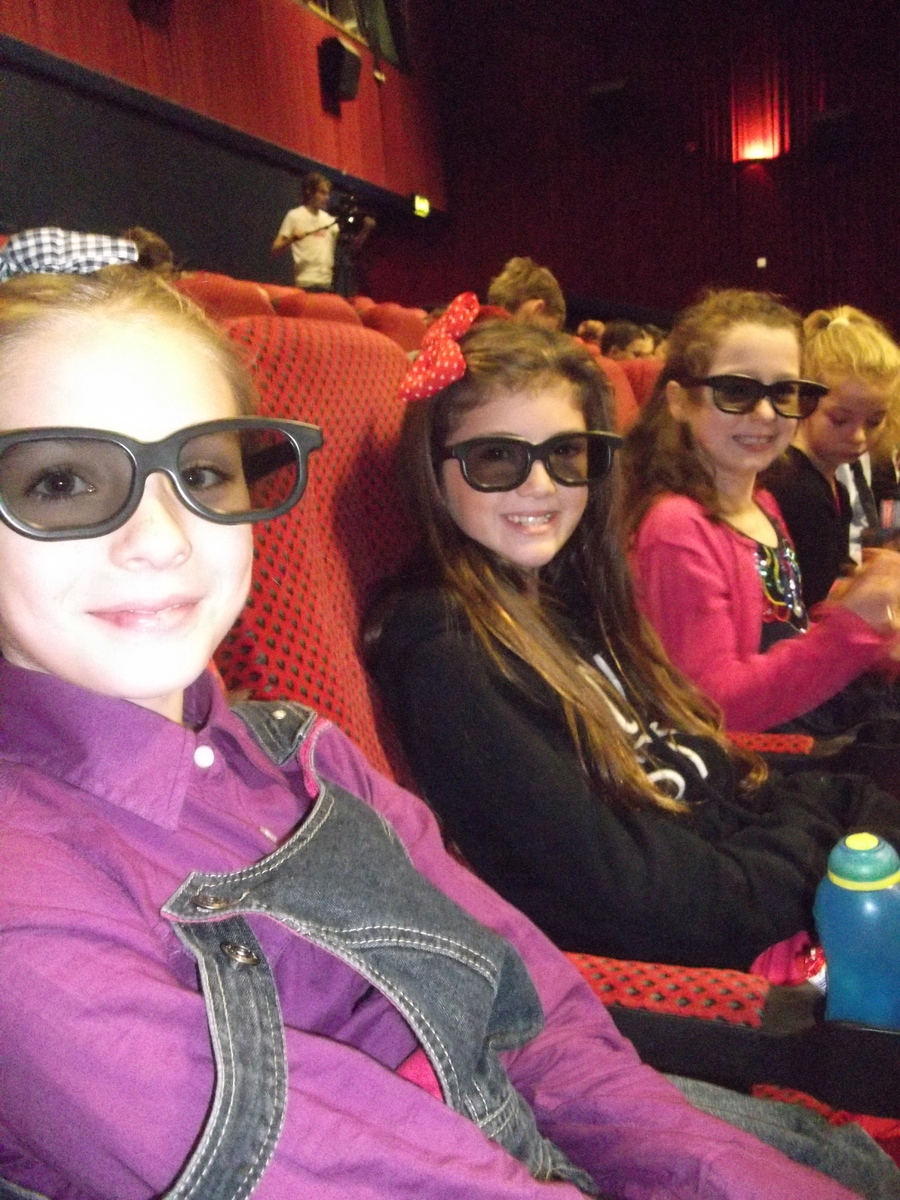 Lucy, Lucy, Olivia and Anna-Lily get their 3D glasses on! 
