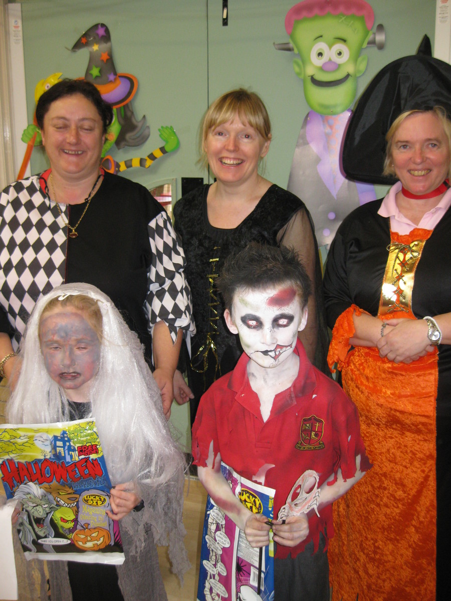 Well Done Jayden and Molly - P.3 Best Costume Winners.
