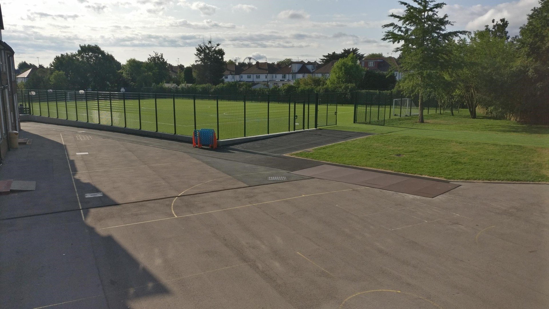 byron-court-primary-school-term-dates