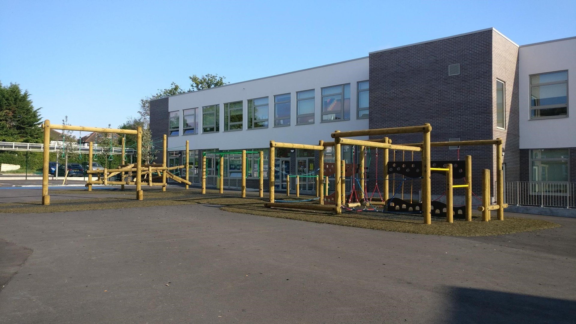 byron-court-primary-school-term-dates