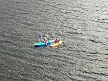 kayak2.jpg