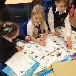 Exploring non-fiction texts as part of our dinosaur day. 