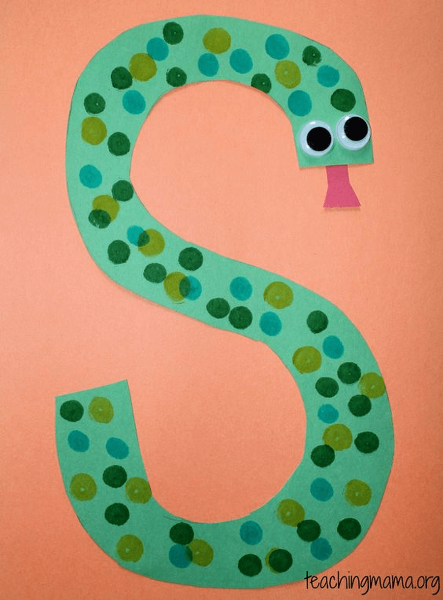 Sunflowers starts with the letter s. How many things can you find in your house that start with the letter s? Can you make up some silly alliteration rhymes using the letter s? Such as Silly sausages sing songs. You can tell them to an adult or you could try and write them down.