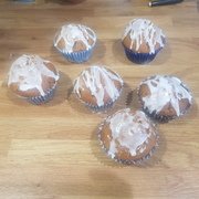 Seren (Year 3) Gingerbread muffins & vanilla glaze