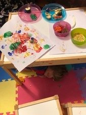 Oscar, aged 3, <br>painting with vegetables