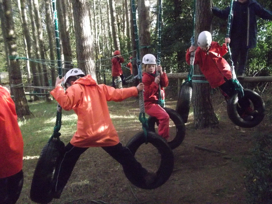 Struggling to get past the tyre section on the ropes course