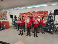community singing 3 4.jpg
