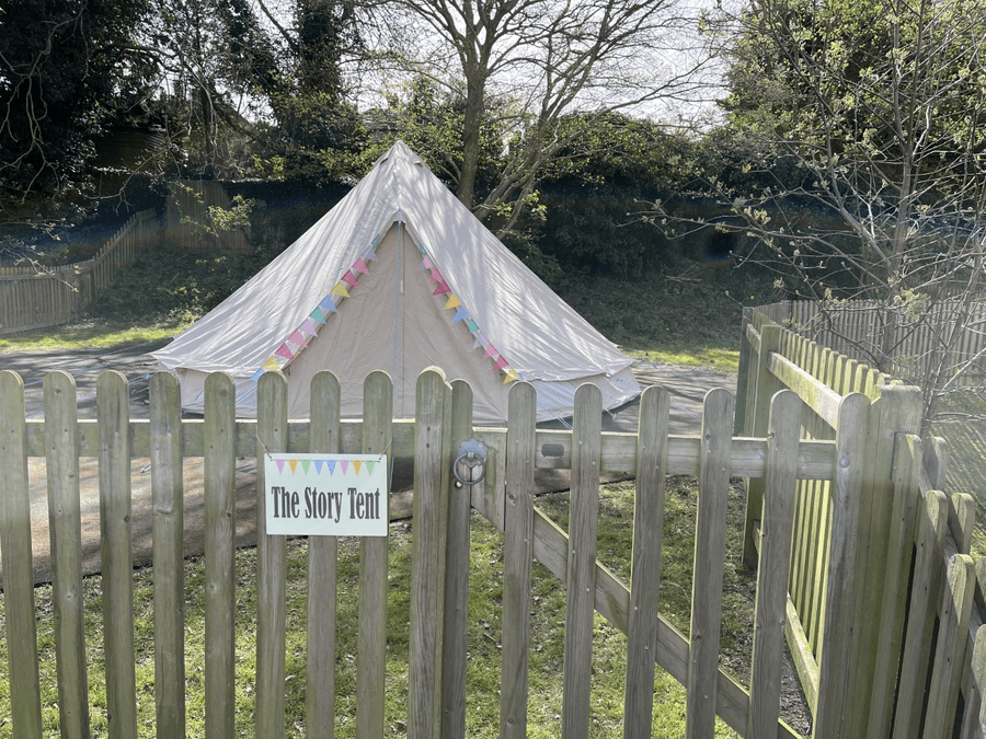 Pilgrim's Story Tent ready for action!