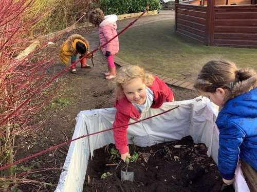 Gardening club.jpg