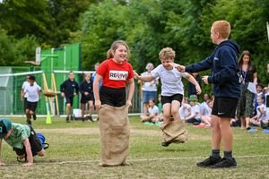 Eastburn School Sports Day 2022-3.jpg