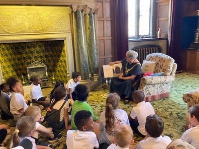 Children visit the Town Hall to meet The Lord Mayor of Sheffield Councillor Sioned-Mair Richards