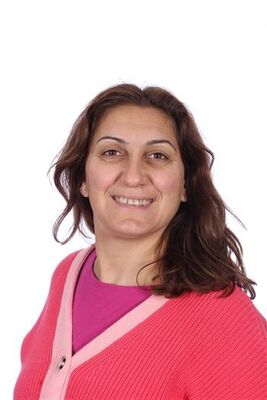 Mrs M Kaya