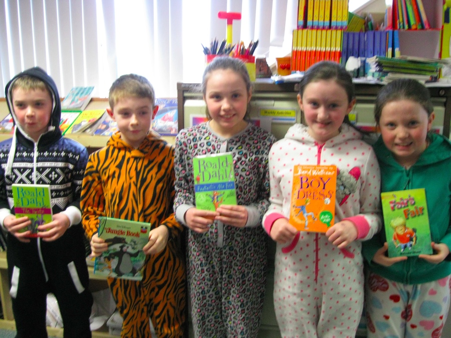 In P.5D Conor Teiano, Lucy, Molly and Dearbhla love to read!