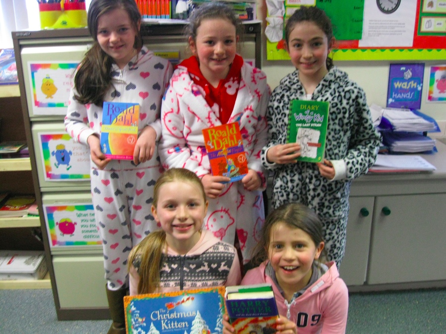 Kirsten, Katie, Ruby, Emilie and Rose from P.5D are all keen readers!