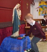 Crowning Mary