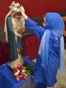 Crowning Mary