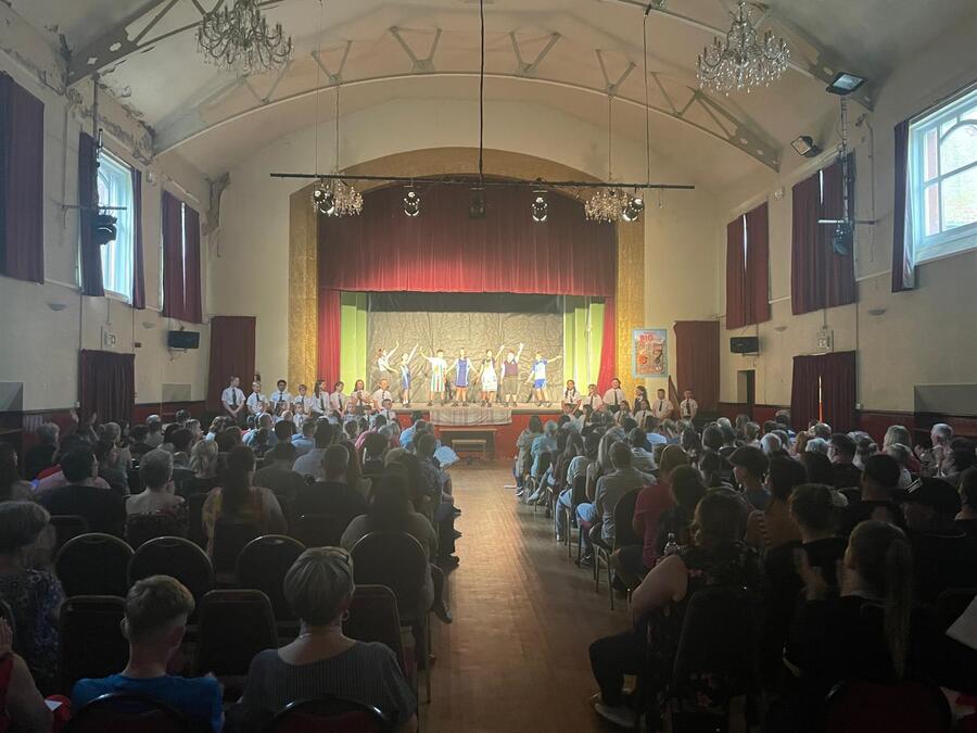 Y6 Show 2024