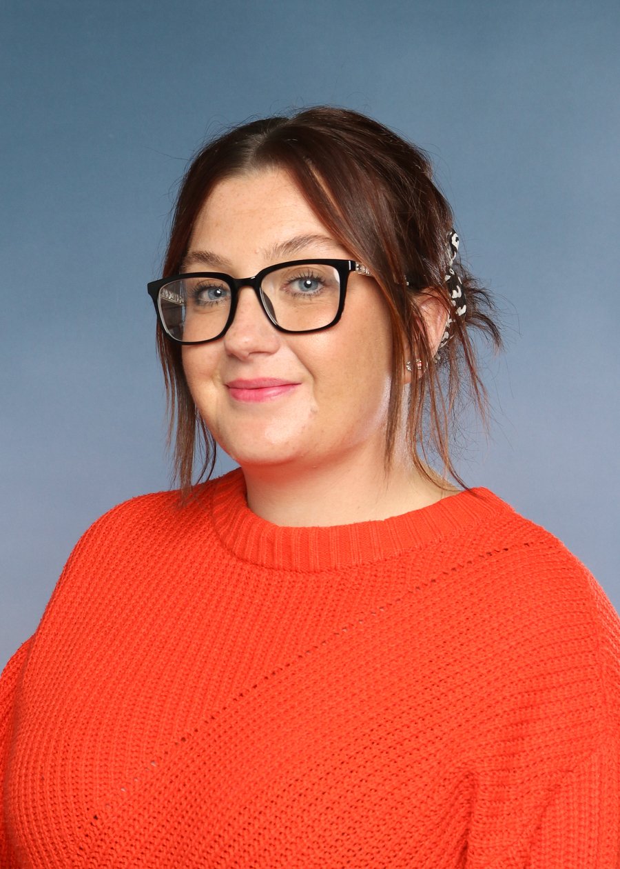 Miss L Thompson