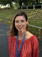 Mrs Burrows (HLTA)