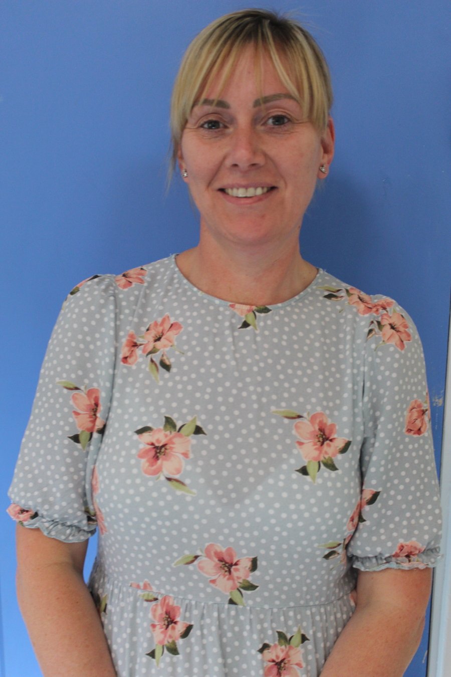 Mrs L Farrar - Nursery Teaching Assistant Mrs L Farrar - Nursery Teaching Assistant
