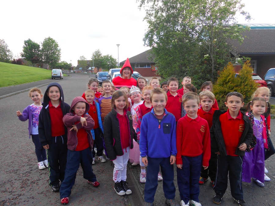 P.2 are very keen to set off on their leg of the half marathon!