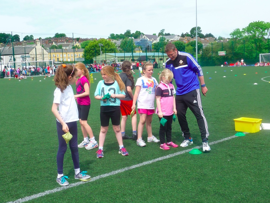 P.5 girls get ready to throw