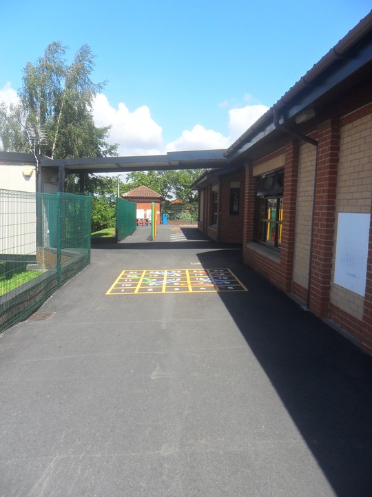 Churwell Primary School - Home