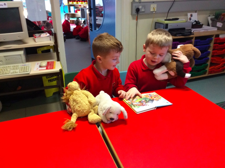 Teddy story time!