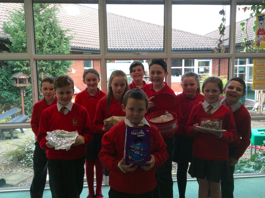 Our Raffle Ticket winners and the children who baked the cakes!
