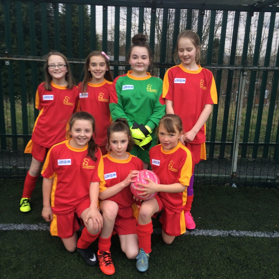 YEAR 5/6 GIRLS FOOTBALL TEAM