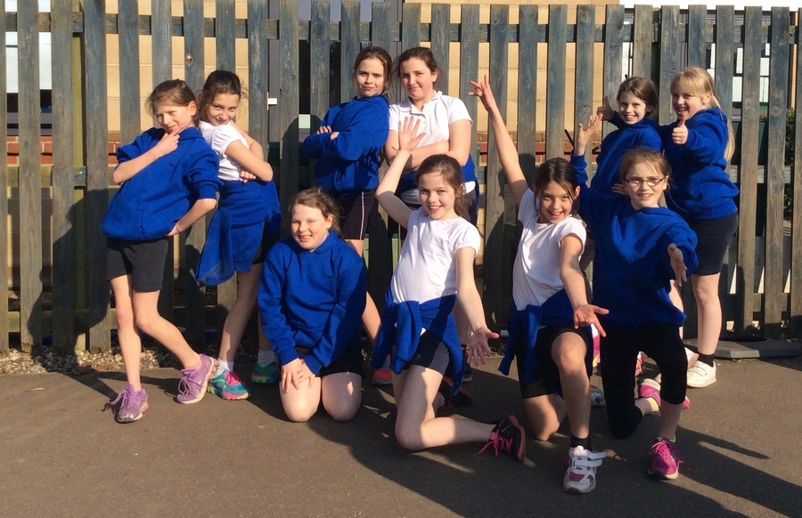 Warm up routine for Small Schools Run, March 2016