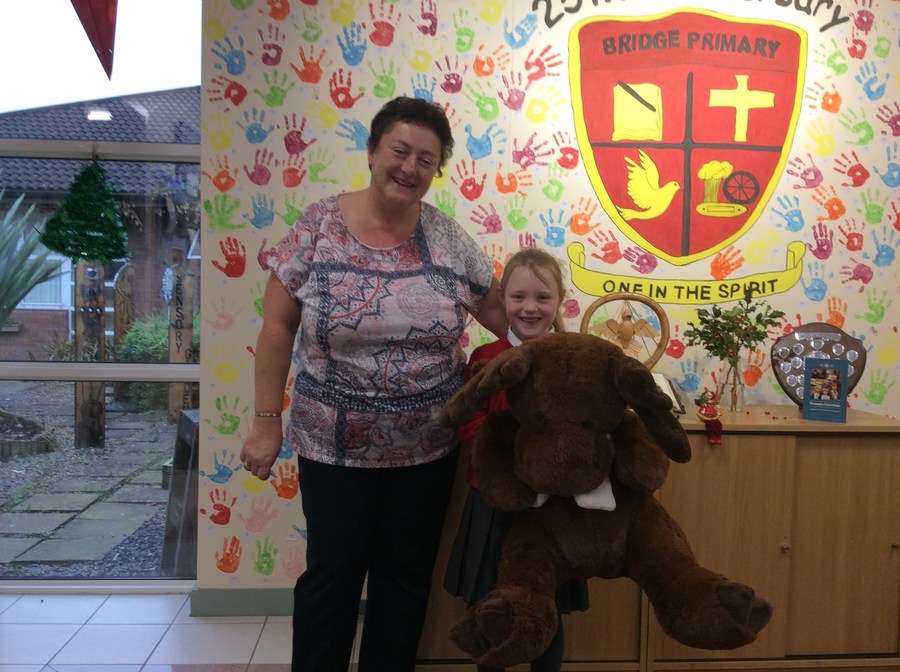 Mrs Mackin & Grace, the winner of the Moose called Star