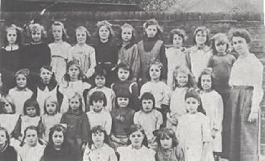 School photograph 1921