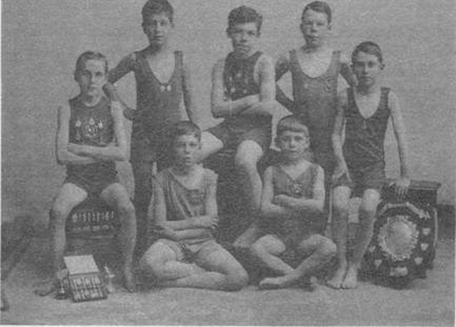 Swimming Club 1921