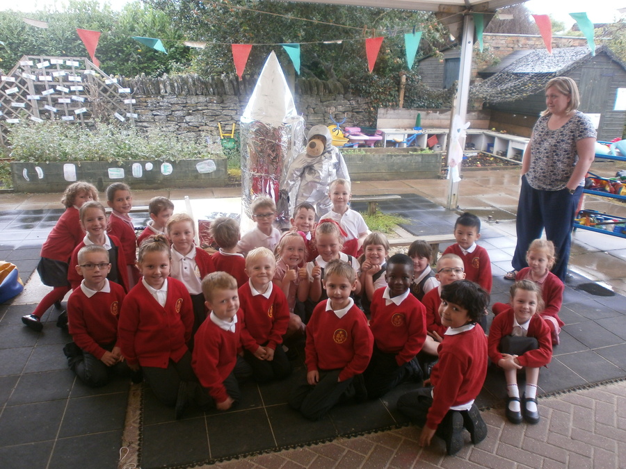 Long Buckby Infant School - Red Strawberries Class