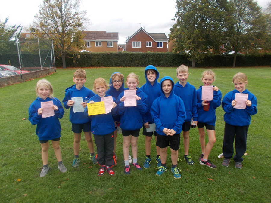 U11 XC run - October 2017. the boys team came in 3rd place (luke Hyde in 3rd place) and the girl;s team came in 1st place (Lottie Hitchcock won the race) even though our team was mae up of all year 5 girls - FANTASTIC!